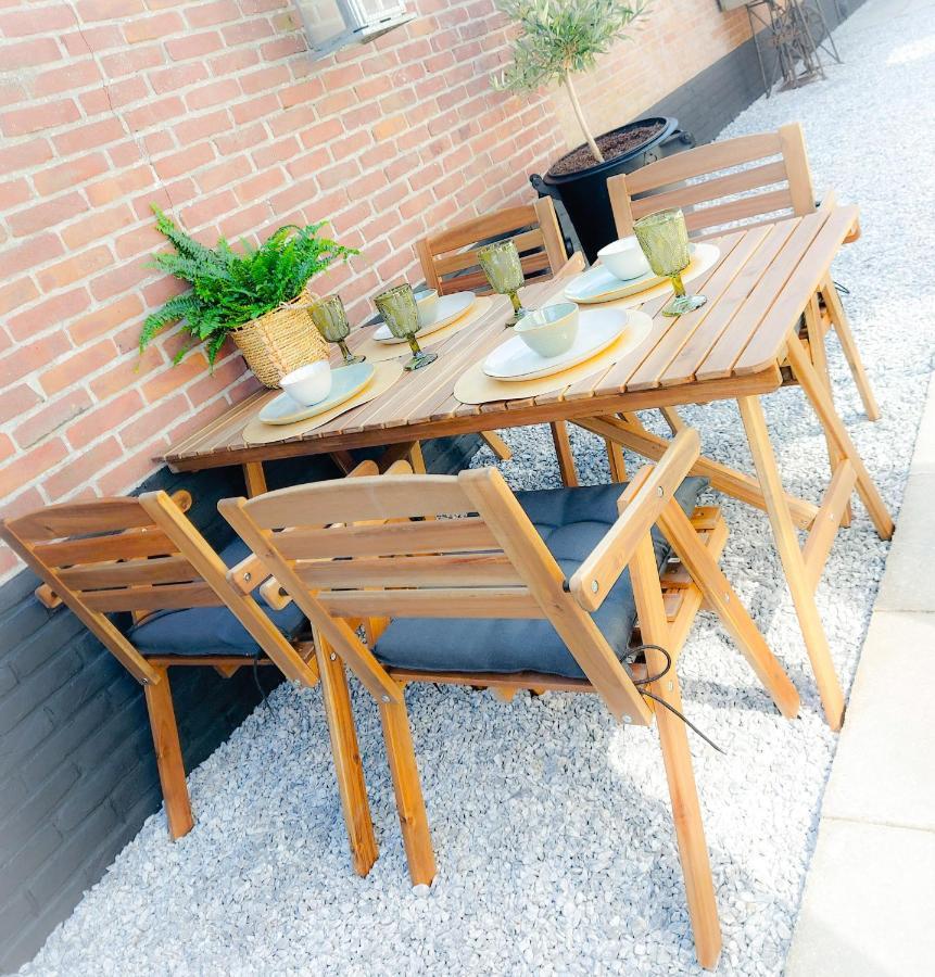 Snurk Texel Bed & Breakfast Den Burg Bagian luar foto